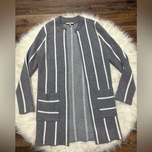 BKE by Buckle Gray and White Striped Cardigan size Small